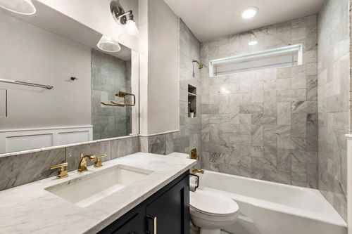 5800 Glenhollow Path, Austin, TX, 78745-4146 | Card Image