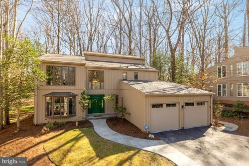 10419 Crossing Creek Rd, POTOMAC, MD, 20854-4202 | Card Image