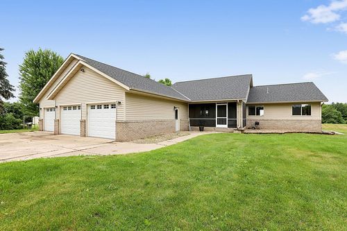 29203 Frontage Rd, Saint Joseph, MN, 56374-8643 | Card Image