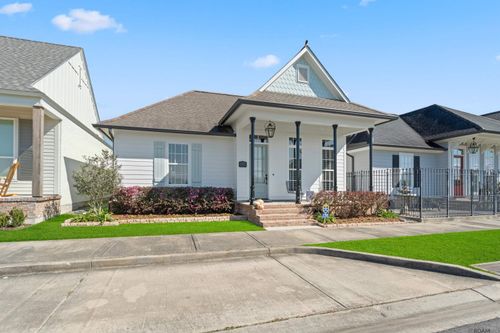 2196 Iberville Ave, Zachary, LA, 70791-7497 | Card Image