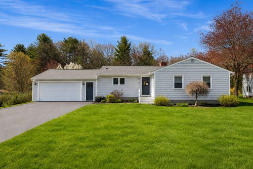 12 Hobbs Rd, North Hampton, NH, 03862-2119 | Card Image