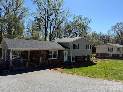 3730 Sedgefield Dr, Conover, NC, 28613-8960 | Card Image