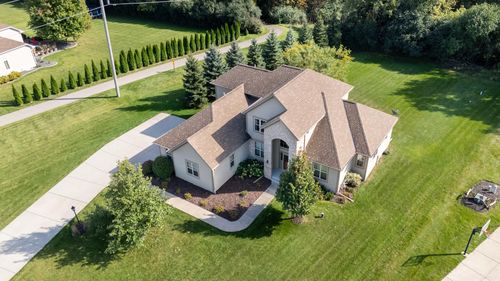 7329015 Bark River Rd, Hartland, WI, 53029-8330 | Card Image