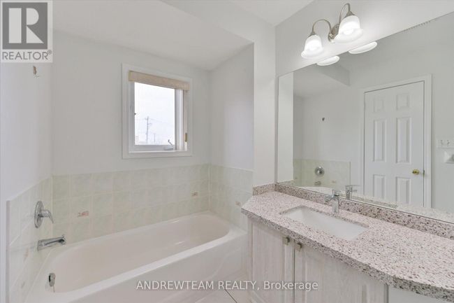 1 - 1075 Ellesmere Rd, Townhouse with 5 bedrooms, 4 bathrooms and 2 parking in Scarborough ON | Image 16
