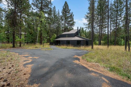 gh-159-70945 Meadow Grass Cir, Sisters, OR, 97759-2500 | Card Image