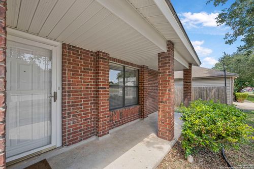 9711 Diamond Cliff Dr, Helotes, TX, 78023-4408 | Card Image