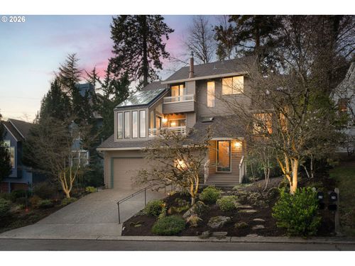 26 Aquinas St, Lake Oswego, OR, 97035-1204 | Card Image