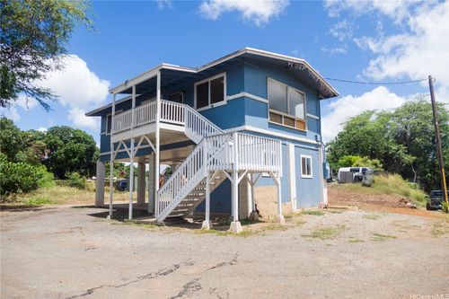 1-94-027 Nawaakoa Pl, Waipahu, HI, 96797-3028 | Card Image