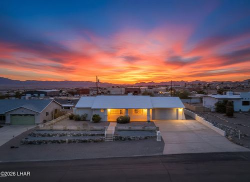 2585 Hacienda Pl, Lake Havasu City, AZ, 86403-3018 | Card Image