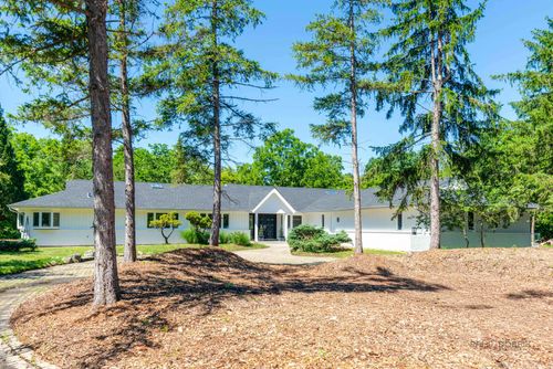 18 Alexandra Dr, Mettawa, IL, 60048-5403 | Card Image