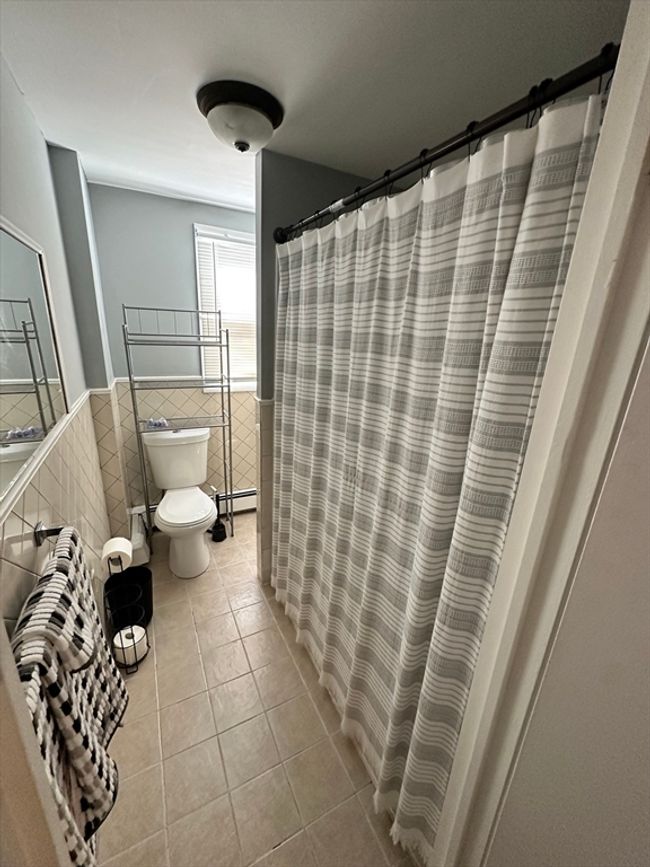 APT-2 - 198 Sisson St, Condo with 2 bedrooms, 1 bathrooms and 1 parking in Pawtucket RI | Image 5