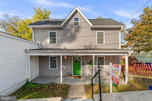 9 9th Ave, BRUNSWICK, MD, 21716-1802 | Card Image