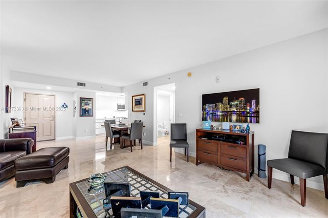 APT-804 - 2650 Sw 37 Th Ave, Condo with 1 bedrooms, 1 bathrooms and null parking in Coconut Grove FL | Image 7