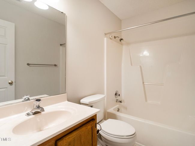 Hall Full Bath | Image 29