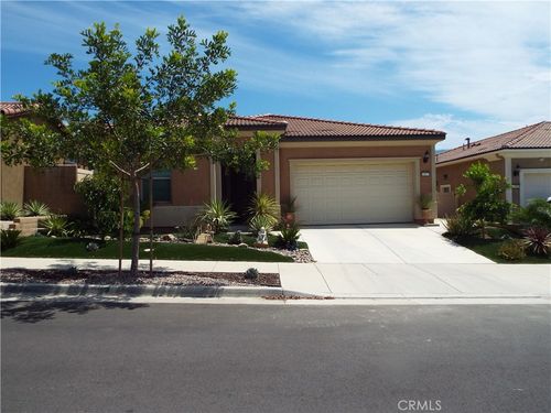 11877 Wandering Way, Corona, CA, 92883-1653 | Card Image
