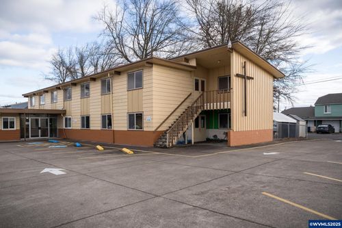 930 Queen Ave Sw, Albany, OR, 97321-2631 | Card Image