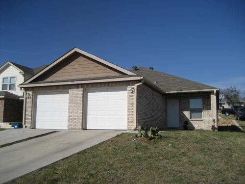 b-717 Claremont Pkwy, Marble Falls, TX, 78654-4685 | Card Image