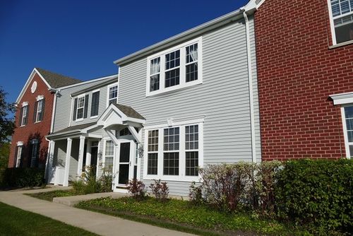 205 Springbrook Trl, Oswego, IL, 60543-4006 | Card Image