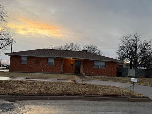 3619 Avenue A, Snyder, TX, 79549-3921 | Card Image