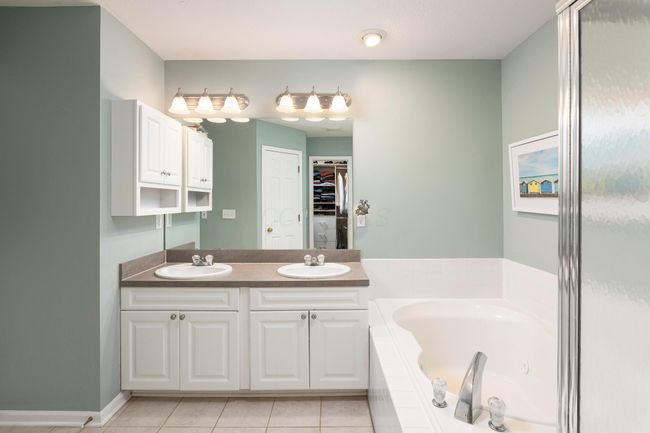 1448 Sedgefield Dr, Condo with 2 bedrooms, 3 bathrooms and null parking in New Albany OH | Image 21