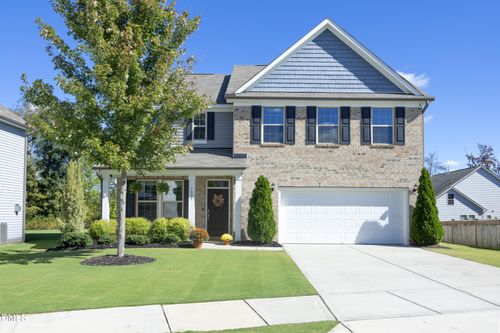 5000 Silver Spruce Way, Zebulon, NC, 27597-9727 | Card Image