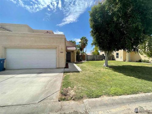 10736 S Calle Raquel, Yuma, AZ, 85367-7232 | Card Image