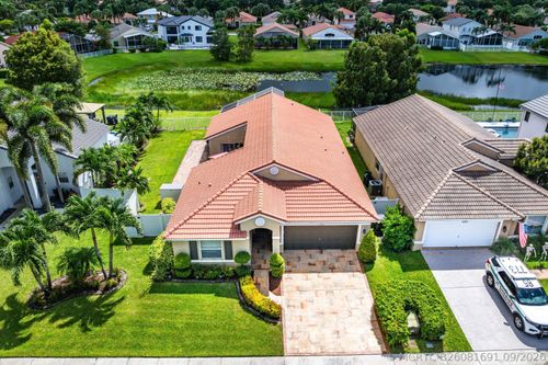 5054 Prairie Dunes Village Cir, Lake Worth, FL, 33463-8214 | Card Image