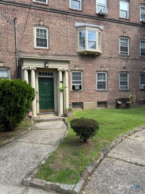 2-610 Wilmot Ave, Bridgeport, CT, 06607-1152 | Card Image