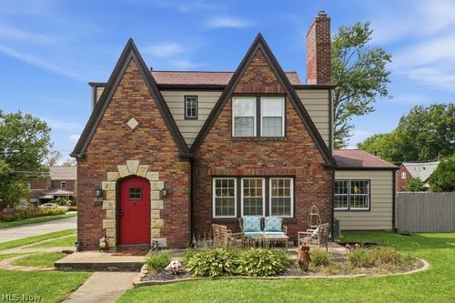 4038 Sunset Blvd, Youngstown, OH, 44512-1309 | Card Image