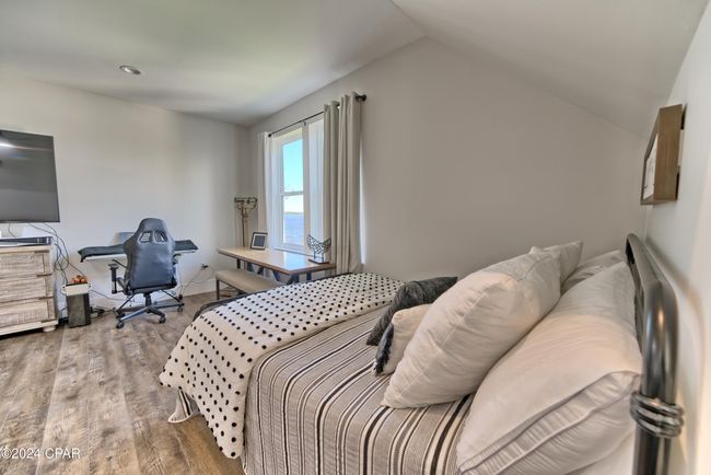 700 E 2 Nd St, House other with 4 bedrooms, 4 bathrooms and null parking in Lynn Haven FL | Image 54