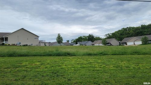 602 E 19th Ave, Coal Valley, IL, 61240-9477 | Card Image