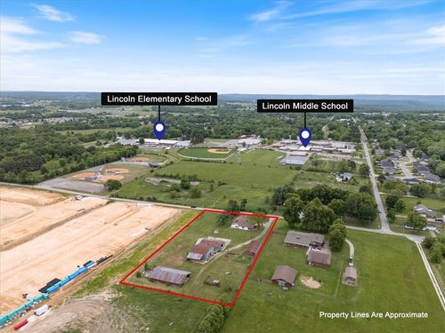 113 E Holt Rd, Lincoln, AR, 72744-8803 | Card Image