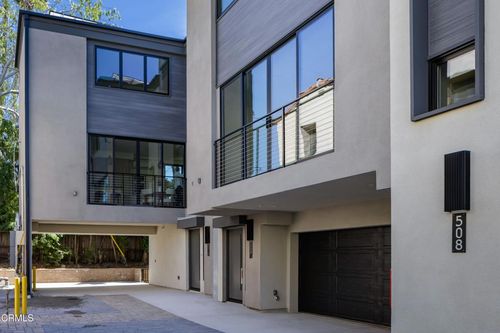 510 N Sycamore Ave, Los Angeles, CA, 90036-2004 | Card Image