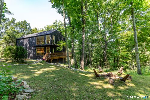 23 Front Of The Mountain Rd, New Milford, CT, 06776-4811 | Card Image
