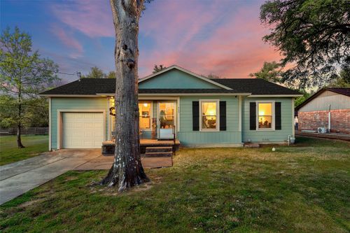 435 Maryland St, Marlin, TX, 76661-2102 | Card Image