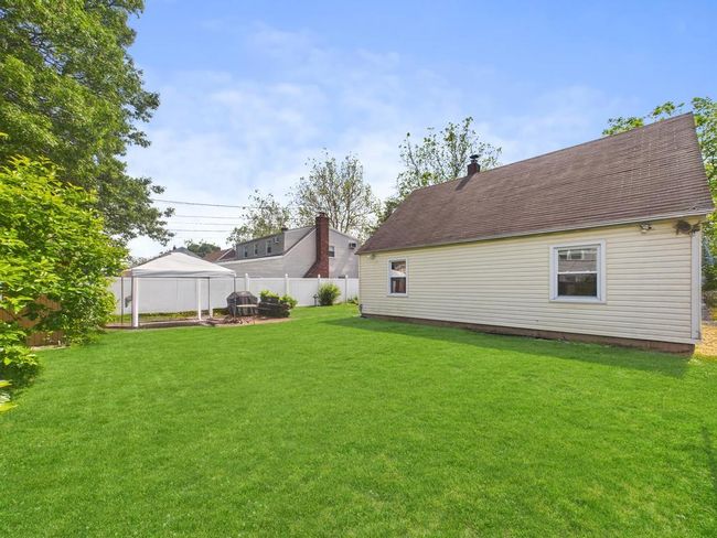 View of yard | Image 27