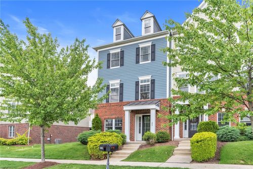 286 Venango Trl, Mars, PA, 16046-4061 | Card Image