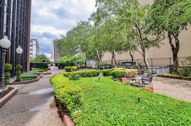 UNIT-805 - 5150 Hidalgo St, Condo with 2 bedrooms, 2 bathrooms and 2 parking in Houston TX | Image 28