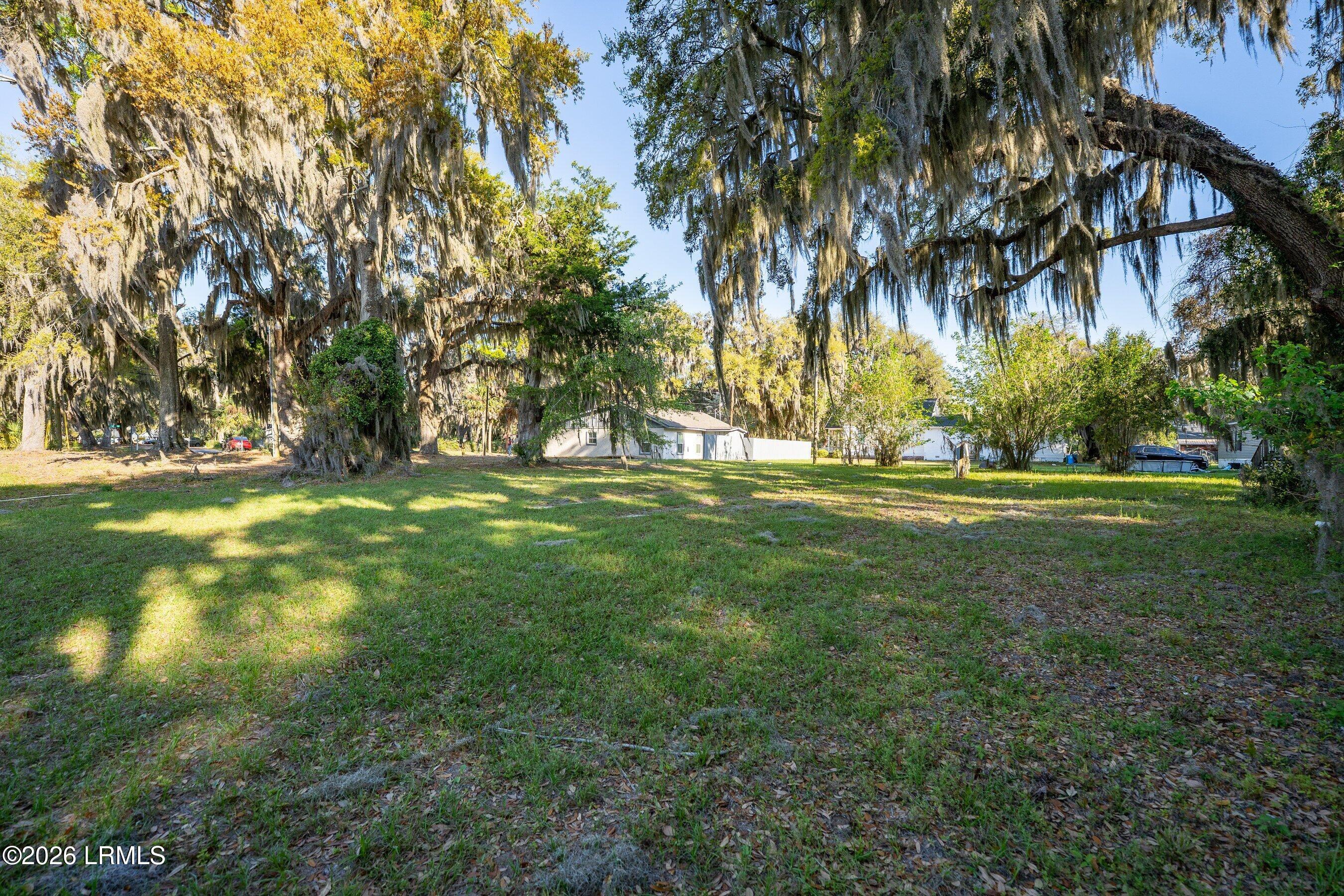 Land in Port Royal 4