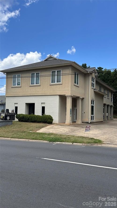 415 1st Ave Se, Hickory, NC, 28602-3808 | Card Image