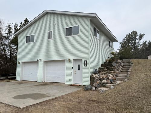 1028 Woodward Dr Sw, Bemidji, MN, 56601-9481 | Card Image