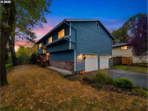 3107 Se Vineyard Rd, Milwaukie, OR, 97267 | Card Image