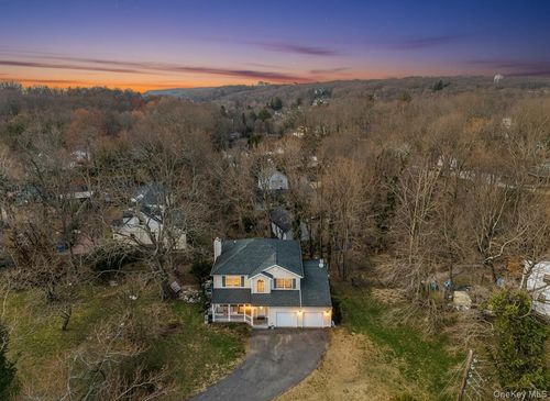 35 Sheep Pasture Rd, Port Jefferson, NY, 11777-2211 | Card Image