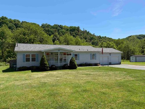 28 Fields Ln, Elkins, WV, 26241-1868 | Card Image