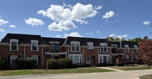 a-2-18301 W 13 Mile Rd, Southfield, MI, 48076-1108 | Card Image