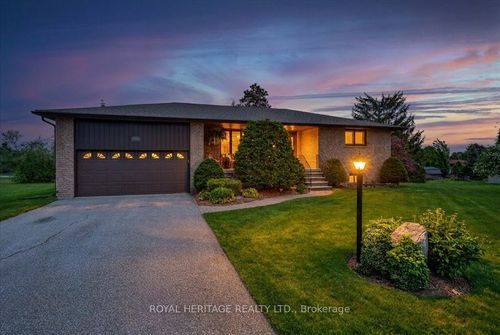 331 Port Colony Rd, Bobcaygeon, ON, K0M1A0 | Card Image
