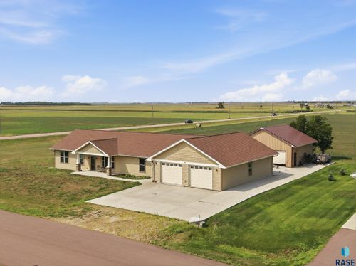 713 S King Street St Street, Dimock, SD, 57331 | Card Image