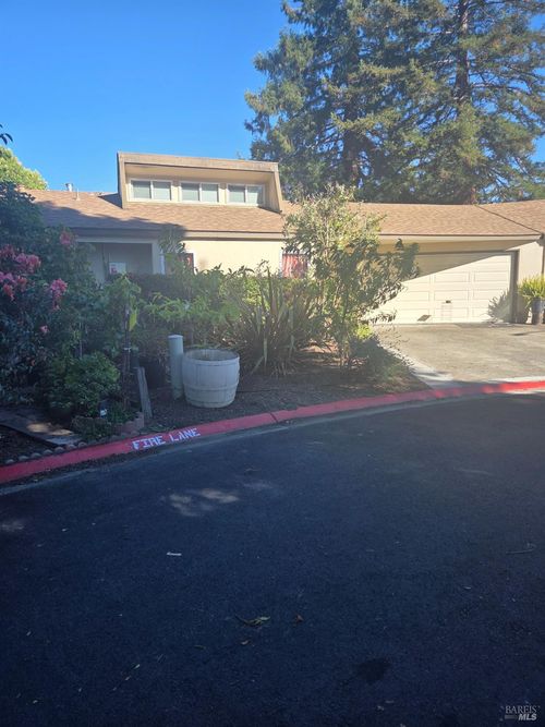 938 W 9th Street, Santa Rosa, CA, 95401 | Card Image