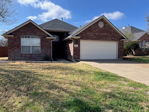 201 Willow St, Crowley, TX, 76036-3519 | Card Image