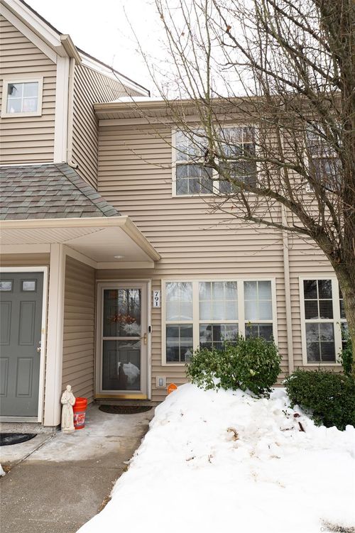 791 Gregory Ct, Highland, NY, 12528-2026 | Card Image